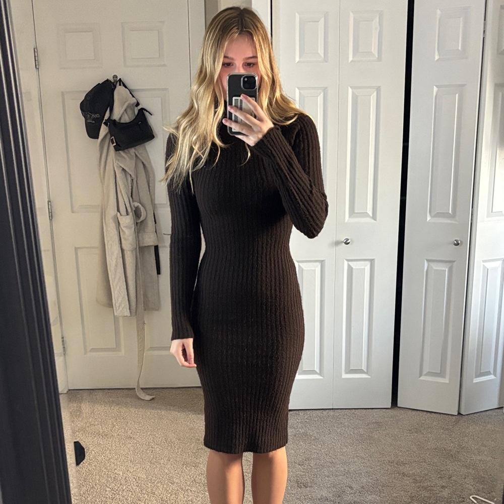 Brown dress